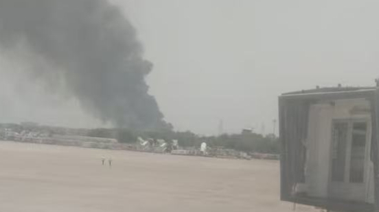 印度客机坠毁致百人死亡：波音787-8首起空难，印度航空为波音最大买家之一