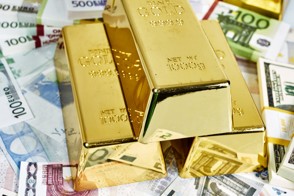 “八连板”后跌停！白银有色股价一月翻倍，暴涨背后去年业绩预亏超4.5亿元