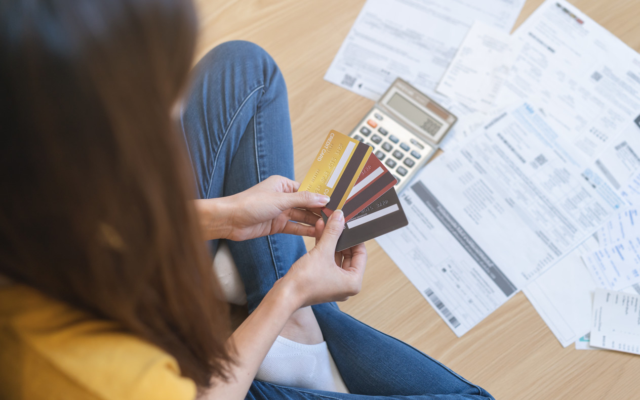 中央再提增加收入！年内六次提“涨工资”：怎么涨？给谁涨？