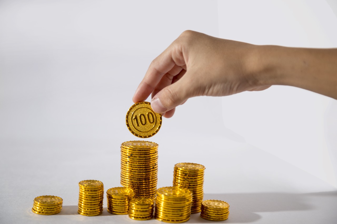 年末物价涨的钱，打工人想靠投资赚回来