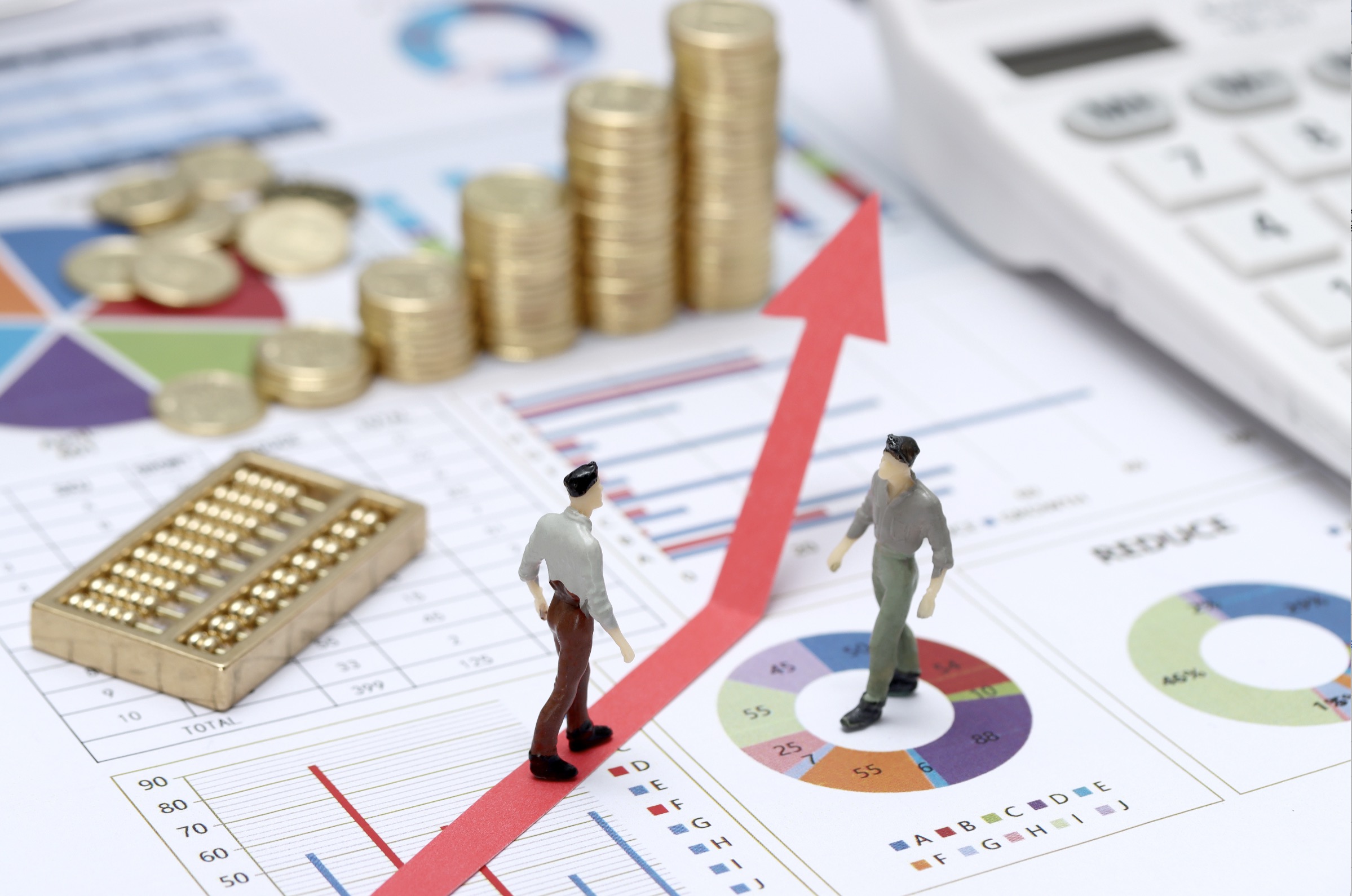 低利率时代理财新动向，存款转移与中信保诚人寿分红险成为家庭财富新支柱