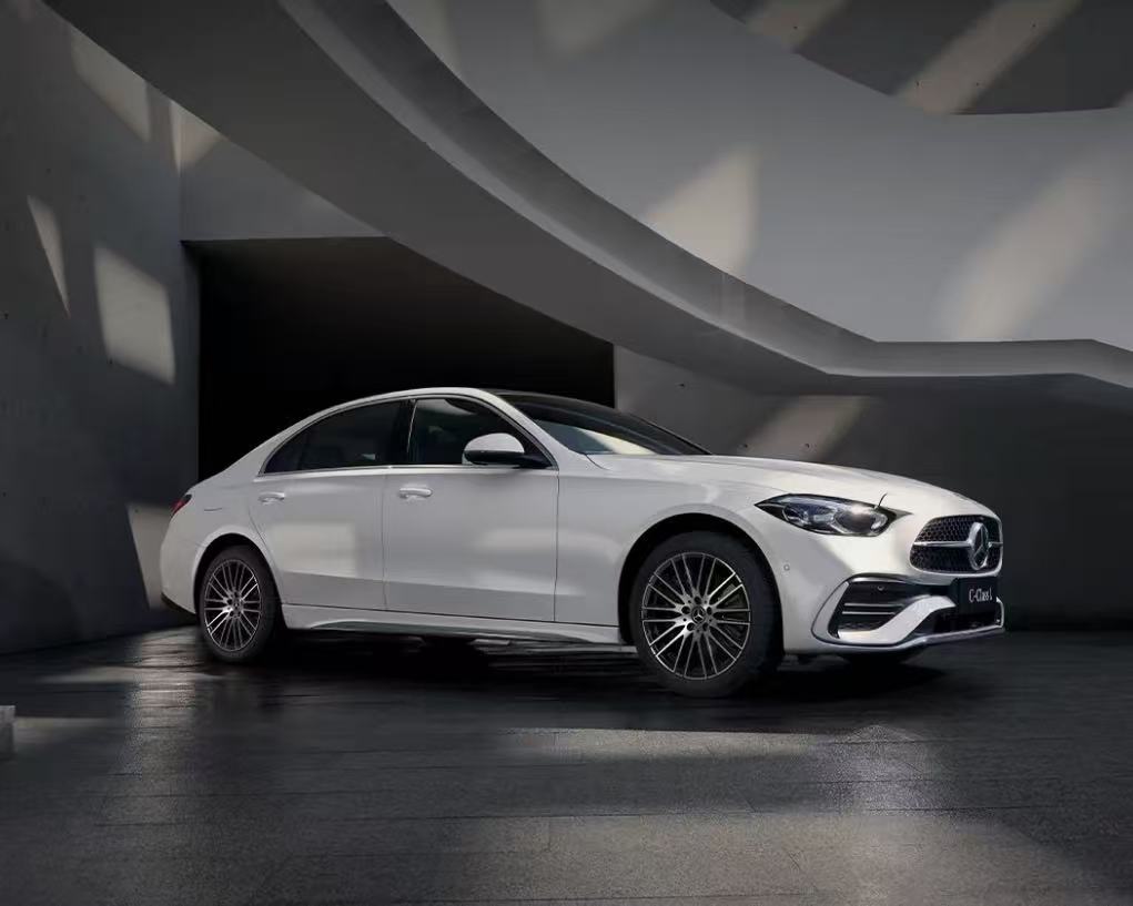 奔驰宝马下调部分车型指导价背后，整体豪华油车促销力度达29.1%高位，专家：官降有利于缓解经销商生存压力