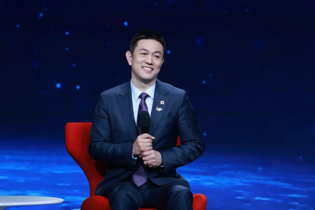 12.5亿元！蔚来11年首次季度盈利，换电站累计投入超180亿，李斌赌对了？