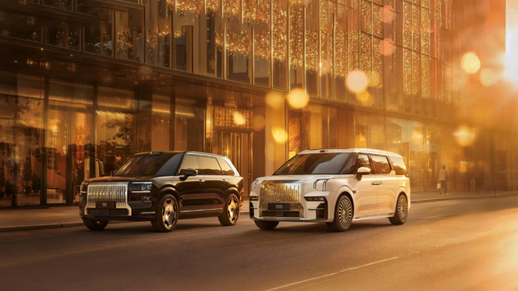 利润增长36%！吉利汽车2026年销量目标345万辆，今年智驾追上特斯拉FSD