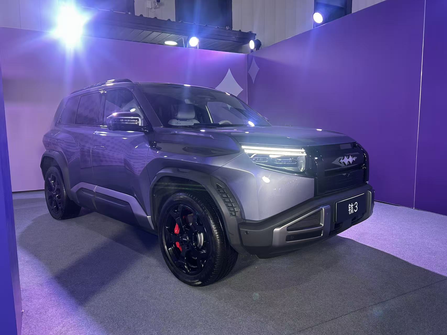 一季度乘用车国内销量401.3万辆，同比下滑超两成，上汽成销冠，吉利较比亚迪多卖8895辆