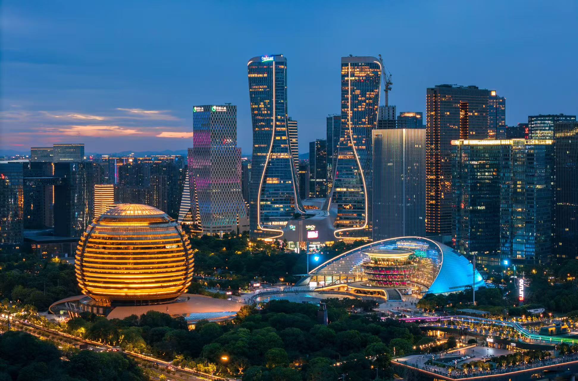 没有一线城市的杭州都市圈，挤进全国前五位：一边“瘦身”，一边接轨上海