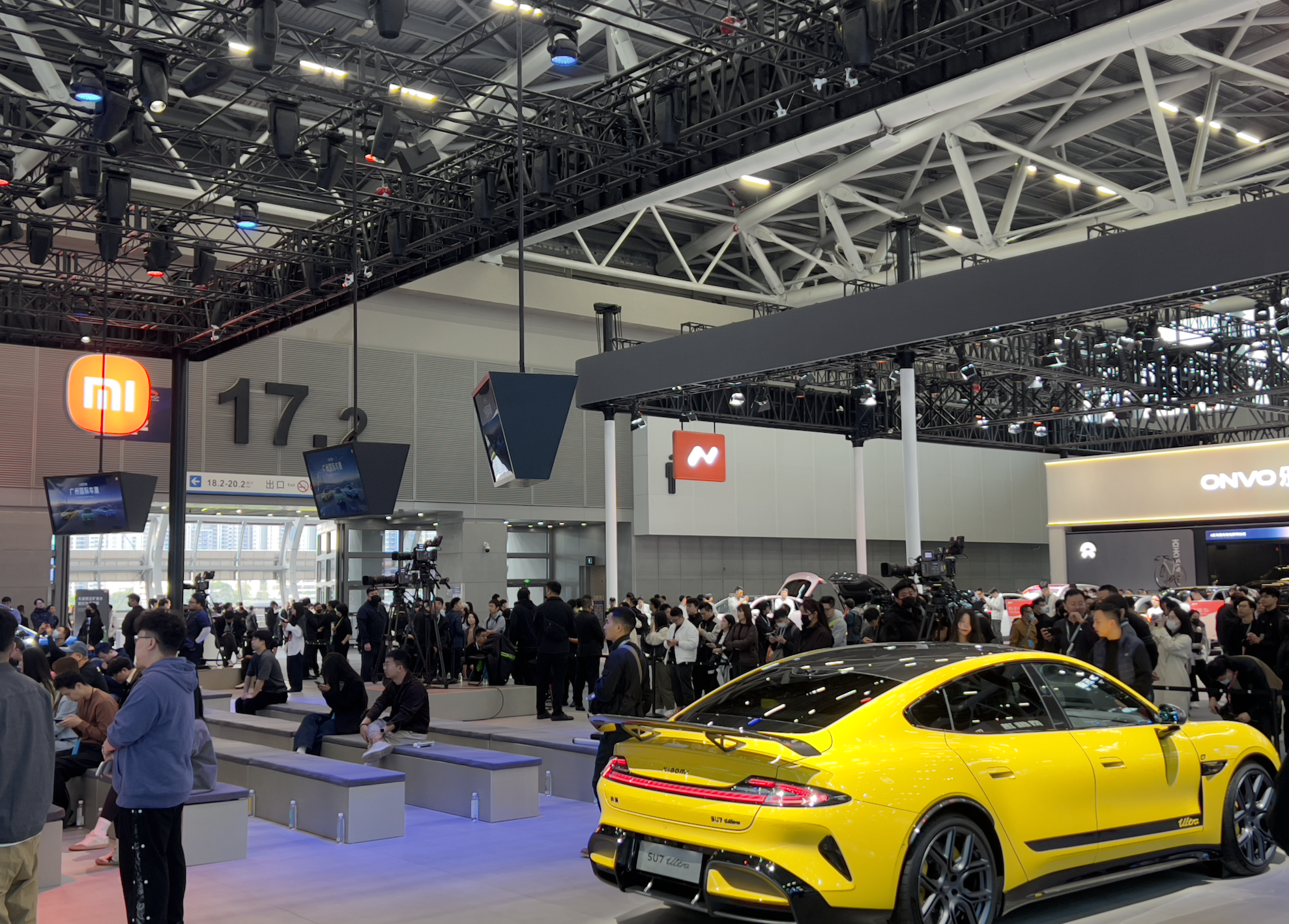 21个月卖36万辆：雷军拆车4天后官宣新小米SU7，这次提车要等几个月？