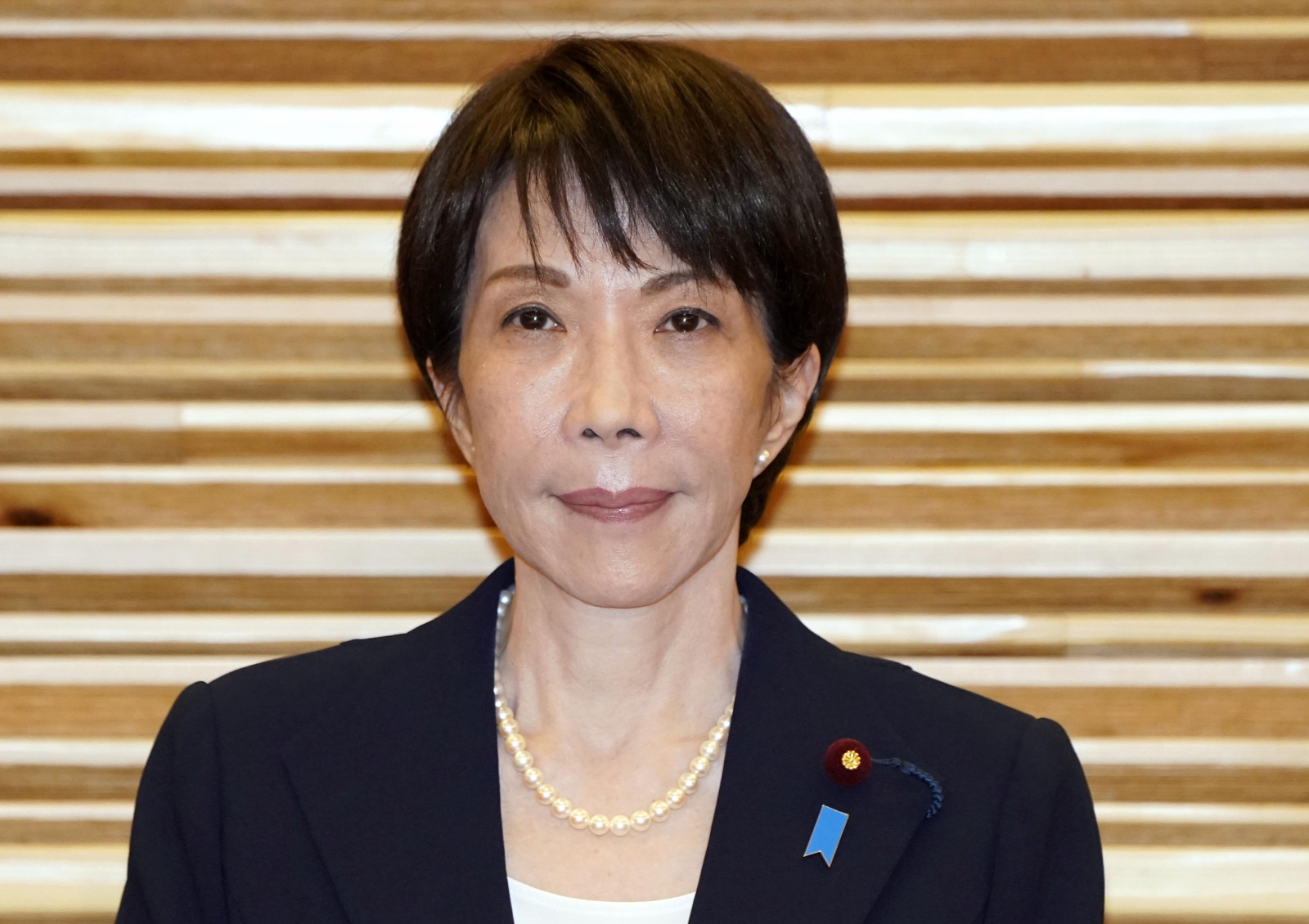 上台三个月要提前大选，高市早苗“输了就辞职”：她的赢面有多大？