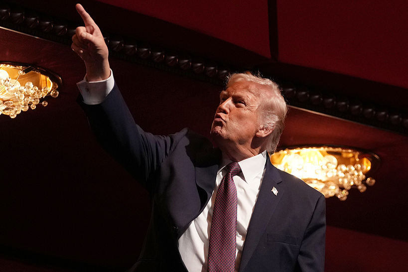 美国或迎首次人口负增长：特朗普上台一年，赶跑近300万移民