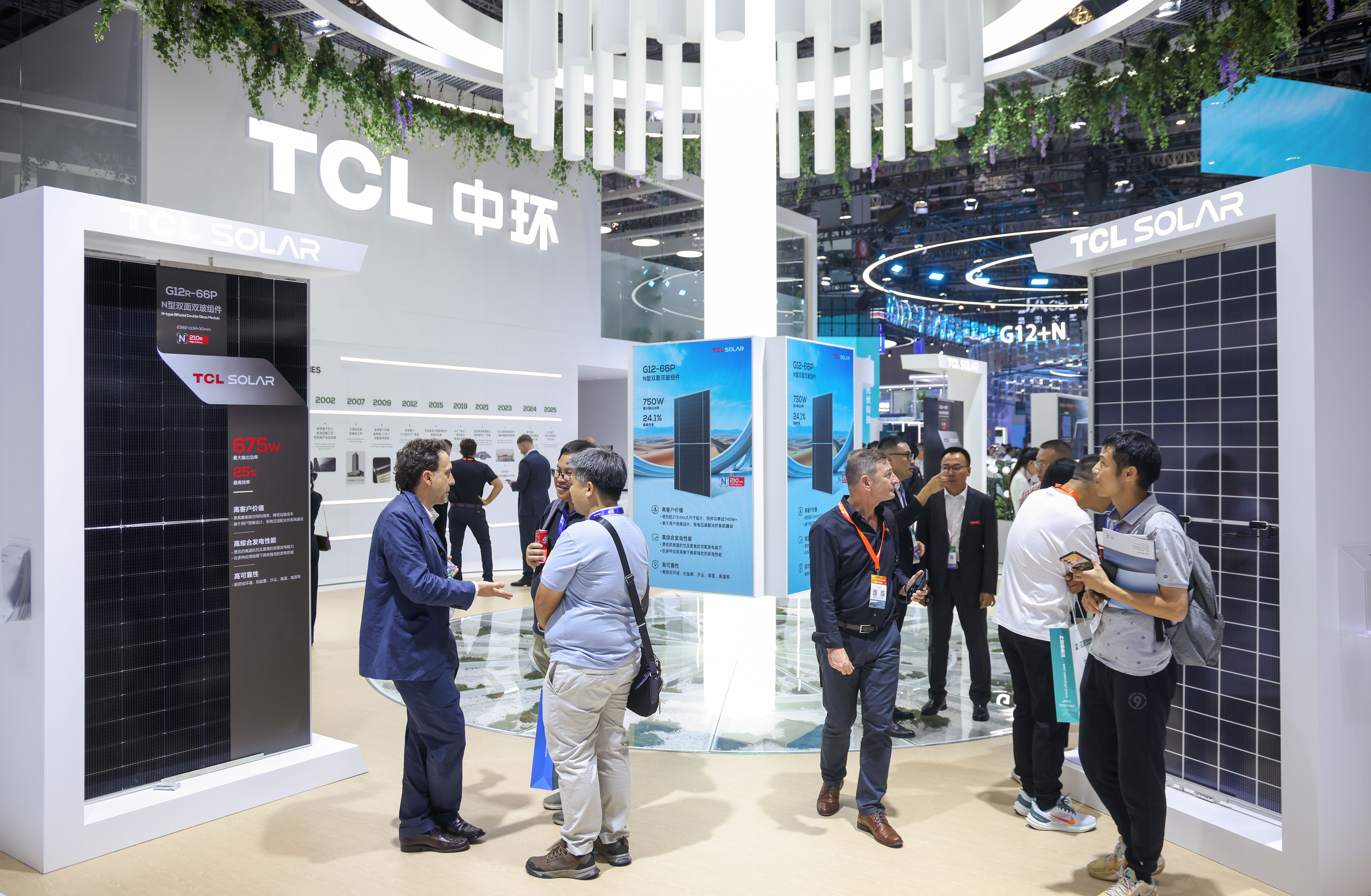 TCL光伏业务要做生态圈?新组件现身SNEC,TCL中环鞠霞:让大家共同参与BC技术
